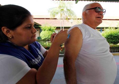  141,2  mil pessoas vacinadas contra a gripe em Manaus